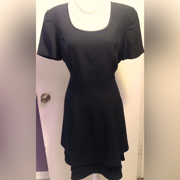 Liz Claiborne Dresses, The Little Black Dress, Short Sleeve, 3 Layer Hem, SZ 08 - Picture 5 of 15